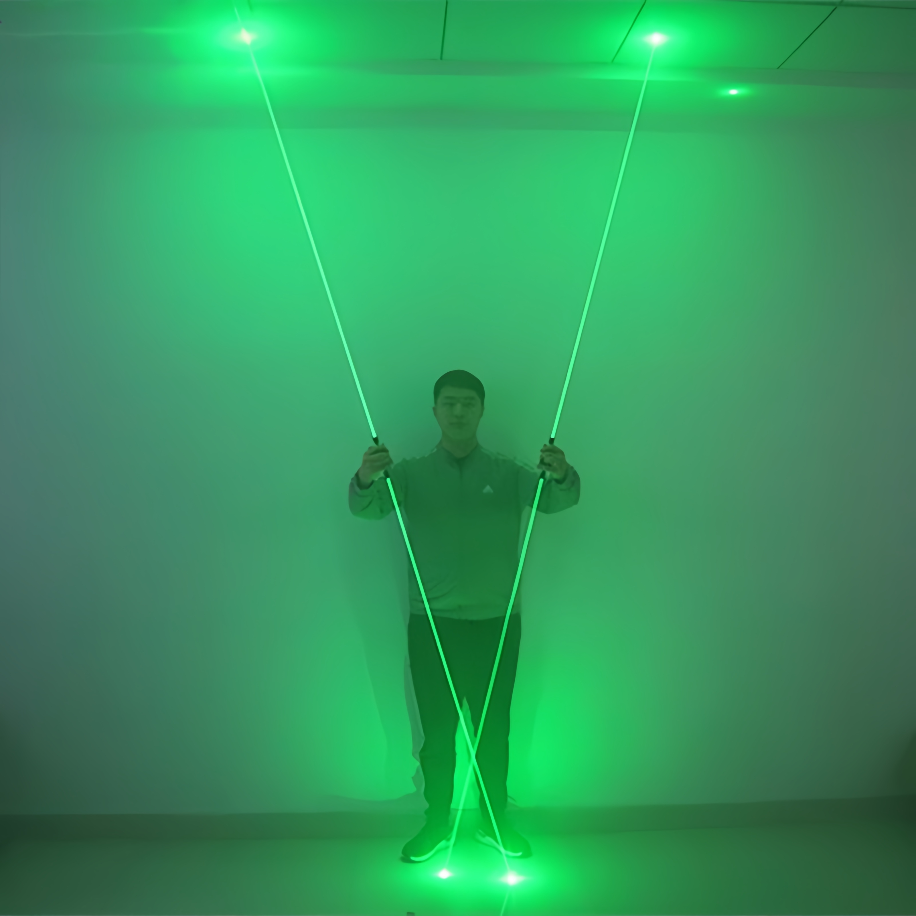 Large Fluorescent Laser Sword, – обзор и цена Industrial Laser Beam
